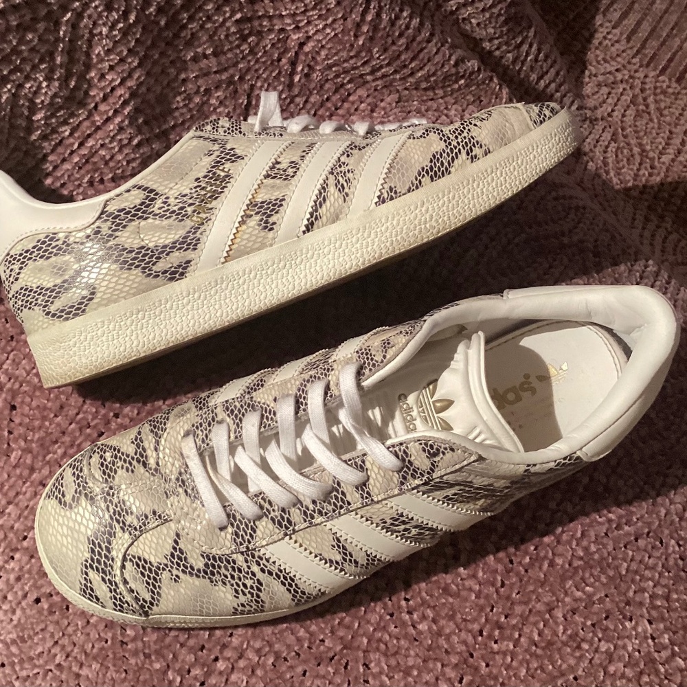 Adidas Gazelle Snakeskin Women’s Size 7